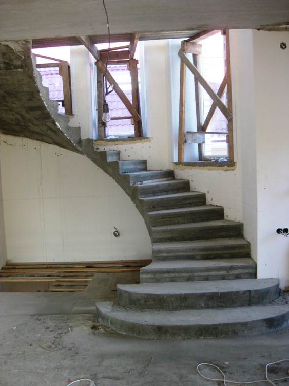 Fan spiral staircase, Voronezh — Веерная спиральная лестница, Воронеж
