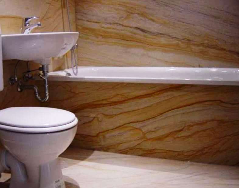 Ванная комната отделана бани гибким камнем