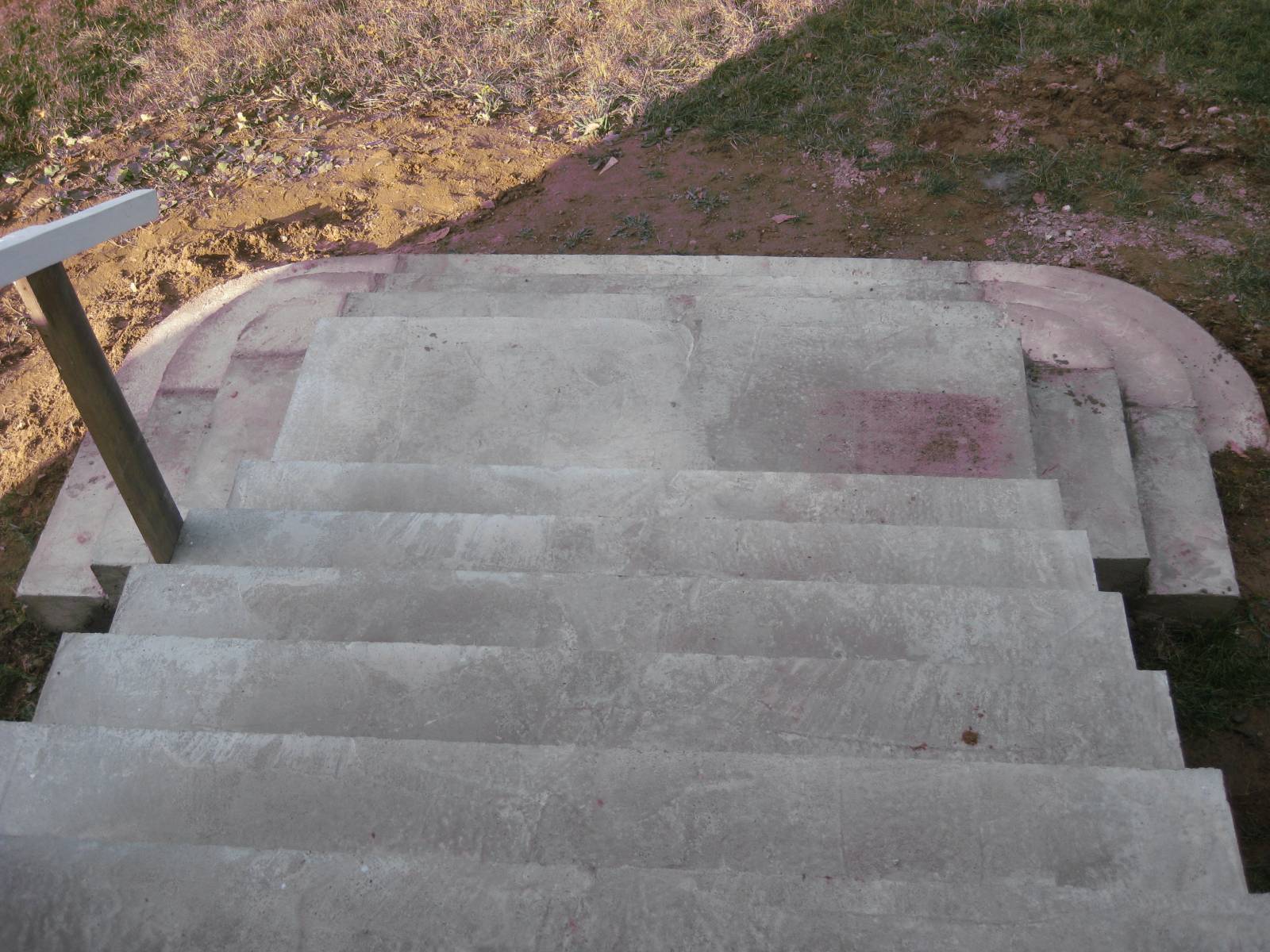 Лестница наружная входная бетонная