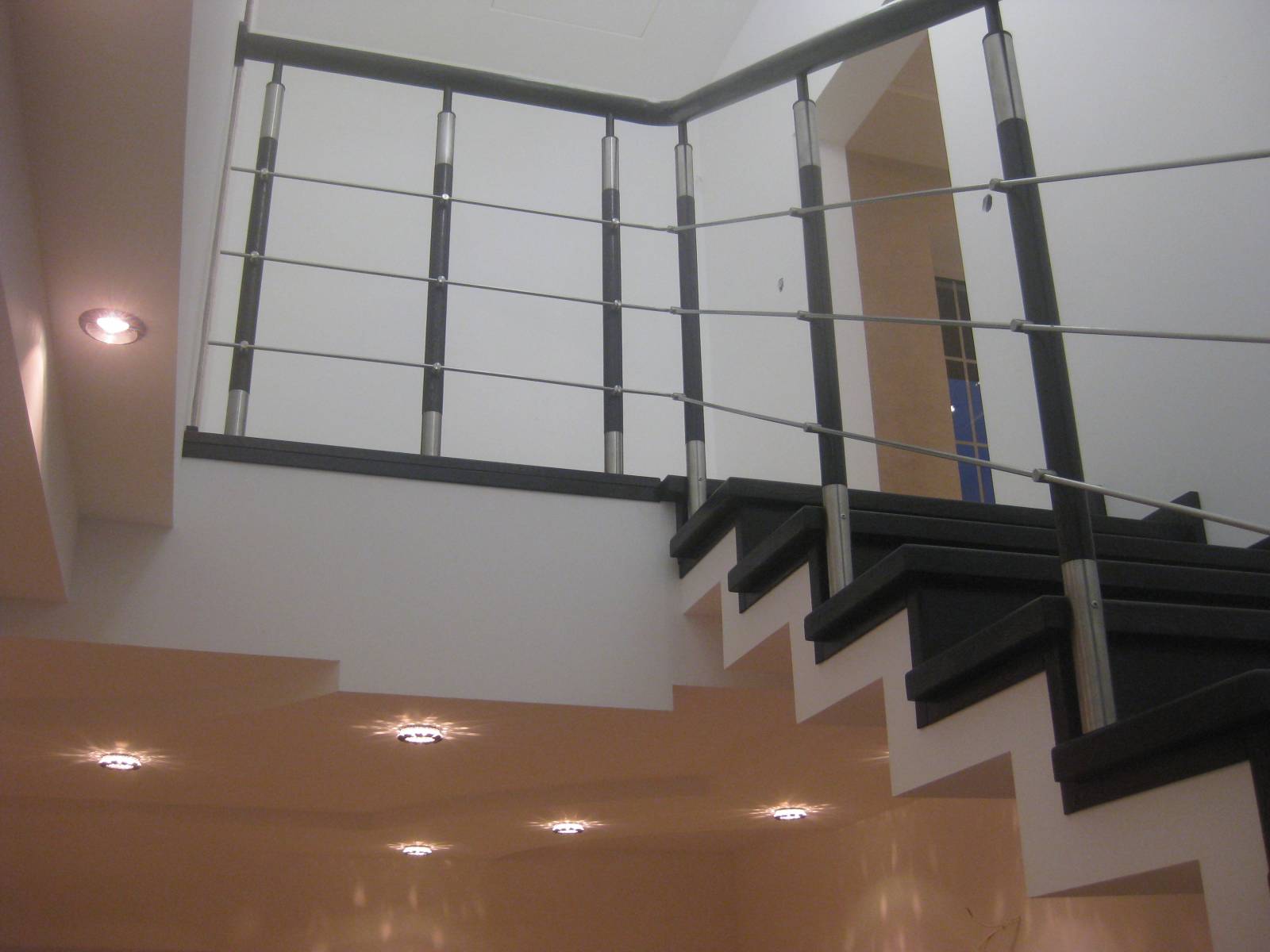 Воронеж. Изготовление лестницы второго этажа дома бетонной